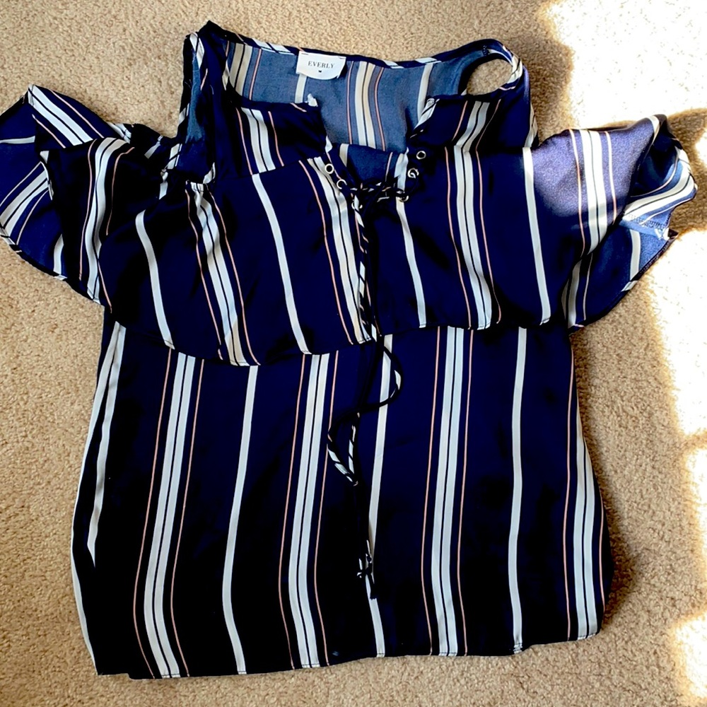 Cold shoulder top